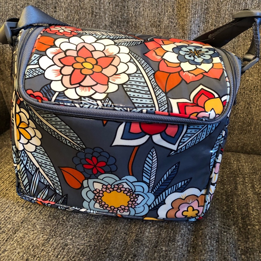 Vera Bradley stay cooler in tropical evening